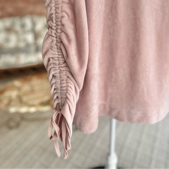 Vince Camuto Top Pink Velour Ruched Tie Sleeve M Chic Party Trendy - Picture 5 of 11